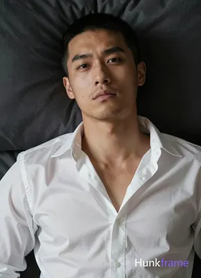 an anonymous figure man with light to medium tan skin texture and pores, short b